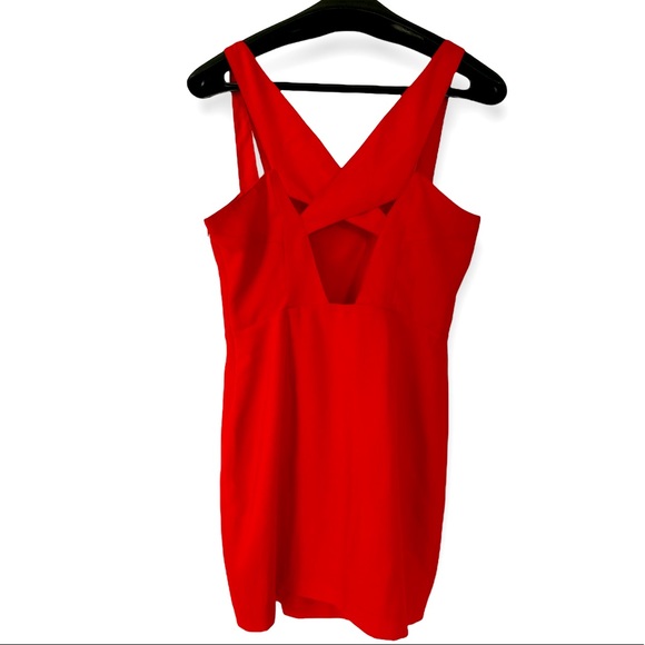 Red Cocktail / party dress - Picture 2 of 3